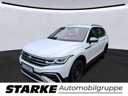 Silber (pyrit silber metallic) Gebraucht 2022 VW Tiguan Allspace Elegance SUV | 28.850 € (Fairer Preis)