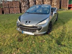 Grau Gebraucht 2008 Peugeot 207 CC Roland Garros Cabrio | 3.100 € (Guter Preis)
