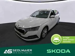 Candyweiss Gebraucht 2023 Skoda Octavia Style Kombi | 28.480 € (Fairer Preis)