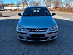 Grau Gebraucht 2005 Opel Corsa Kleinwagen | 1.999 € (Teuer)