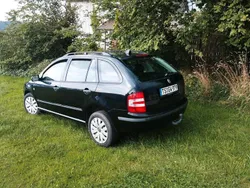 Schwarz Gebraucht 2005 Skoda Fabia Kombi | 1.000 € (Guter Preis)