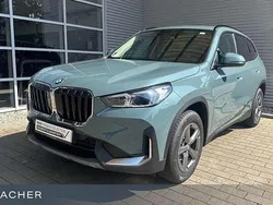 Cape york grün metallic Gebraucht 2024 BMW X1 Efficient Dynamics SUV | 42.349 € (Fairer Preis)