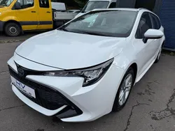 Weiß Gebraucht 2022 Toyota Corolla Kombi | 18.950 € (Superpreis)