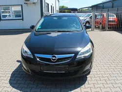 Schwarz Gebraucht 2010 Opel Astra Cosmo Limousine | 3.950 € (Fairer Preis)