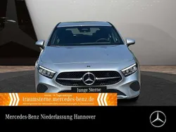 Hightechsilber Gebraucht 2024 Mercedes A200 Progressive Limousine | 28.890 € (Fairer Preis)
