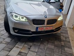 Silber Gebraucht 2015 BMW 530 Sport Line Kombi | 8.950 € (Fairer Preis)