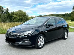 Schwarz Gebraucht 2016 Opel Astra Kombi | 7.900 € (Fairer Preis)