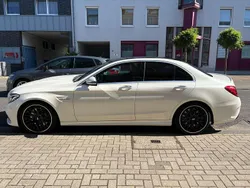 Weiß Gebraucht 2017 Mercedes C63 AMG AMG Limousine | 45.000 € (Fairer Preis)