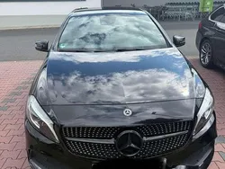 Schwarz Gebraucht 2017 Mercedes A250 Kleinwagen | 22.000 € (Etwas zu teuer)