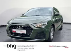 Distriktgrün metallic Gebraucht 2024 Audi A1 Advanced Kleinwagen | 22.960 € (Guter Preis)