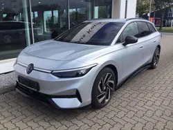 Scale silver metallic (metallic) Gebraucht 2024 VW ID.7 Pro Limousine | 43.990 € (Fairer Preis)