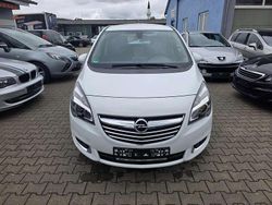 Weiß Gebraucht 2014 Opel Meriva Style Van / Kleinbus | 7.600 € (Teuer)