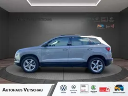 Steelgrey (silber) Gebraucht 2018 Skoda Karoq Ambition SUV | 19.990 € (Guter Preis)