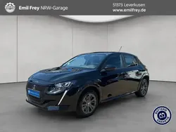 Perla nera schwarz metallic Gebraucht 2023 Peugeot e-208 Active Kleinwagen | 19.880 € (Superpreis)