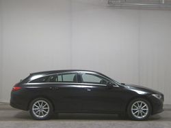 Schwarz Gebraucht 2023 Mercedes CLA180 Shooting Brake Kombi | 20.480 € (Guter Preis)