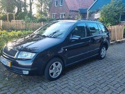Schwarz Gebraucht 2004 Skoda Fabia Kleinwagen | 700 € (Superpreis)