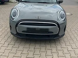 Grau Gebraucht 2021 Mini ONE Essential Kleinwagen | 13.700 € (Fairer Preis)