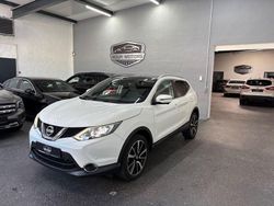 Weiß Gebraucht 2015 Nissan Qashqai 360º SUV | 11.700 € (Fairer Preis)