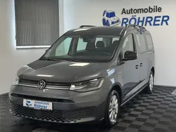 Grau Gebraucht 2024 VW Caddy Maxi Sound Van / Kleinbus | 29.950 € (Fairer Preis)