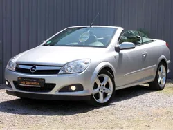 Grau Gebraucht 2009 Opel Astra Cabriolet Cosmo Cabrio | 5.450 € (Etwas zu teuer)