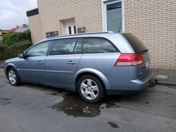 Grau Gebraucht 2008 Opel Vectra Kombi | 1.950 € (Guter Preis)