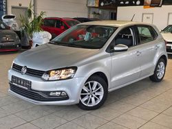 Silber Gebraucht 2015 VW Polo Comfortline Limousine | 5.900 € (Fairer Preis)