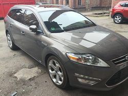 Braun Gebraucht 2012 Ford Mondeo Van / Kleinbus | 6.500 €