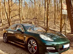 Grün Gebraucht 2011 Porsche Panamera Turbo Limousine | 40.670 €