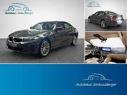 Grau Gebraucht 2023 BMW 330e Sport Line Limousine | 37.490 € (Fairer Preis)