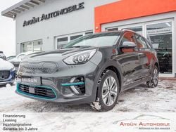 Grau Gebraucht 2022 Kia Niro Vision SUV | 16.995 € (Guter Preis)