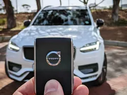 Weiß Gebraucht 2022 Volvo XC90 R-Design SUV | 48.000 € (Fairer Preis)