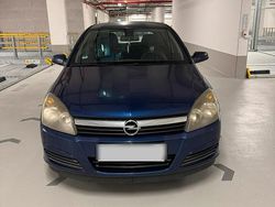 Blau Gebraucht 2004 Opel Astra Elegance Limousine | 1.800 € (Fairer Preis)