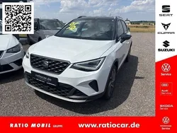 Nevada weiss/magnetic grau Gebraucht 2024 Seat Arona FR SUV | 26.660 € (Teuer)