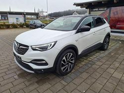 Weiß Gebraucht 2017 Opel Grandland X SUV | 15.950 € (Teuer)