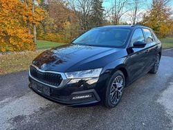 Schwarz Gebraucht 2021 Skoda Octavia Ambition Kombi | 17.950 € (Superpreis)