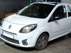 Weiß Gebraucht 2009 Renault Twingo Expression Kleinwagen | 3.600 € (Fairer Preis)