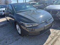 Uranograu Gebraucht 2023 VW Golf VIII Life Limousine | 20.990 € (Guter Preis)