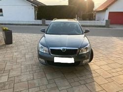 Grau Gebraucht 2011 Skoda Octavia Impuls Edition Kombi | 7.999 € (Etwas zu teuer)
