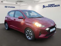 Dragon red / met Neu 2024 Hyundai i10 Trend Kleinwagen | 19.490 € (Etwas zu teuer)