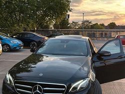 Schwarz Gebraucht 2017 Mercedes 220 Limousine | 22.500 € (Fairer Preis)