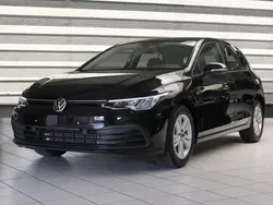 Schwarz metallic Gebraucht 2021 VW Golf VIII Life Limousine | 27.480 € (Teuer)
