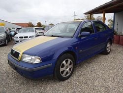 Blau Gebraucht 1998 Skoda Octavia Limousine | 250 € (Superpreis)
