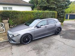 Grau Gebraucht 2018 Mercedes A180 Kleinwagen | 19.950 € (Etwas zu teuer)