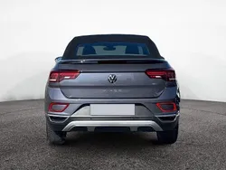 Grau Gebraucht 2024 VW T-Roc Cabriolet Style Cabrio | 30.849 € (Guter Preis)