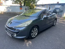 Grau Gebraucht 2009 Peugeot 207 CC Cabrio | 3.490 € (Fairer Preis)
