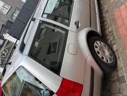 Silber Gebraucht 2001 VW Golf IV Kombi | 750 €