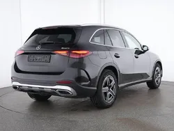 Metalliclack obsidianschwarz Gebraucht 2024 Mercedes GLC220 AMG SUV | 55.800 €