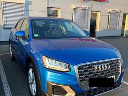 Blau Gebraucht 2017 Audi Q2 Sport SUV | 15.500 € (Fairer Preis)