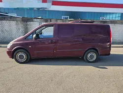 Rot Gebraucht 2011 Mercedes Vito Van / Kleinbus | 4.700 €