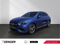 Blau Gebraucht 2024 Mercedes GLA200 AMG line SUV | 41.480 € (Fairer Preis)